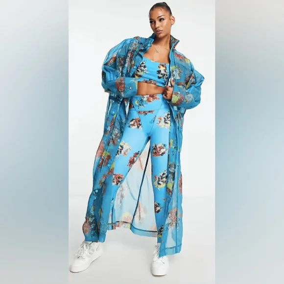 NWT Adidas x Ivy Park Cover Up, Tights, & Bra | Crystal AOP/Shock Cyan, XS - Picture 8 of 8